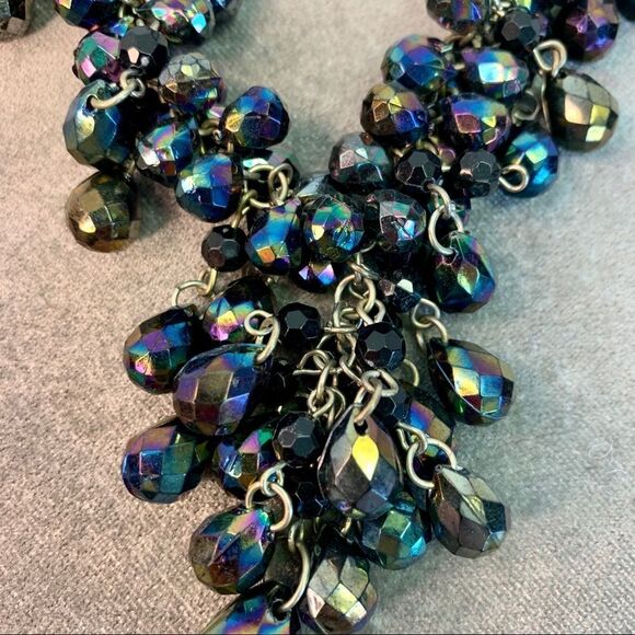 Oil spill Black purple blue Beautiful clustered beaded statement necklace - Picture 1 of 10
